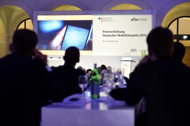 Zehn herausragende Projekte mit dem Deutschen Mobilitätspreis 2016 geehrt