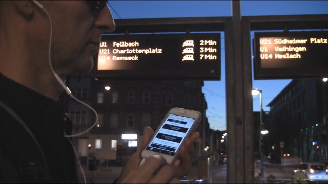 A member of the target group of blind and visually impaired people using the Sinn² app