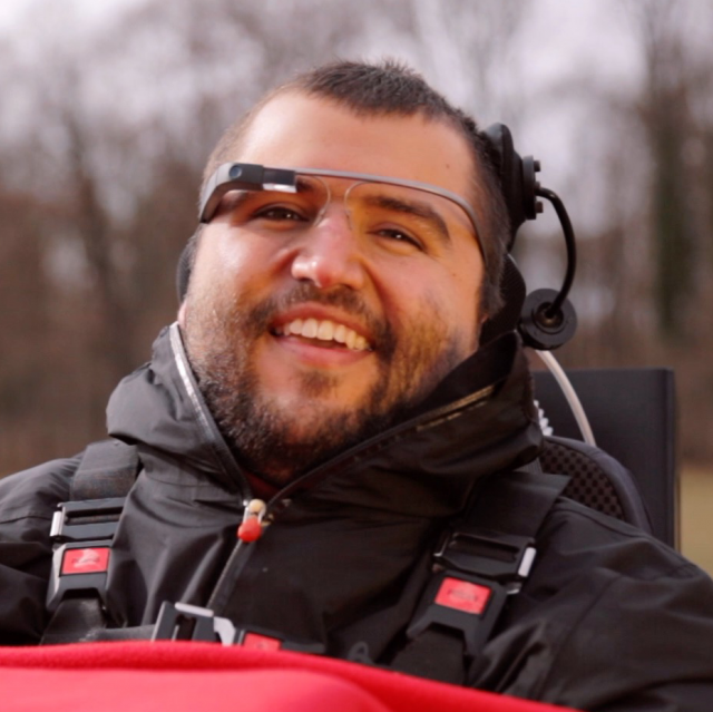 Julian helped develop the product and has valuable feedback. The picture shows Julian with an early version of munevo DRIVE.